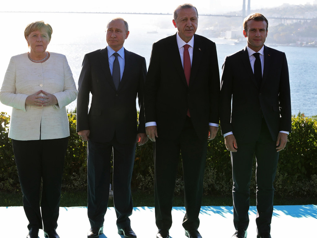 На саммите в Стамбуле Путин, Макрон, Меркель и Эрдоган обсудят ситуацию в Сирии