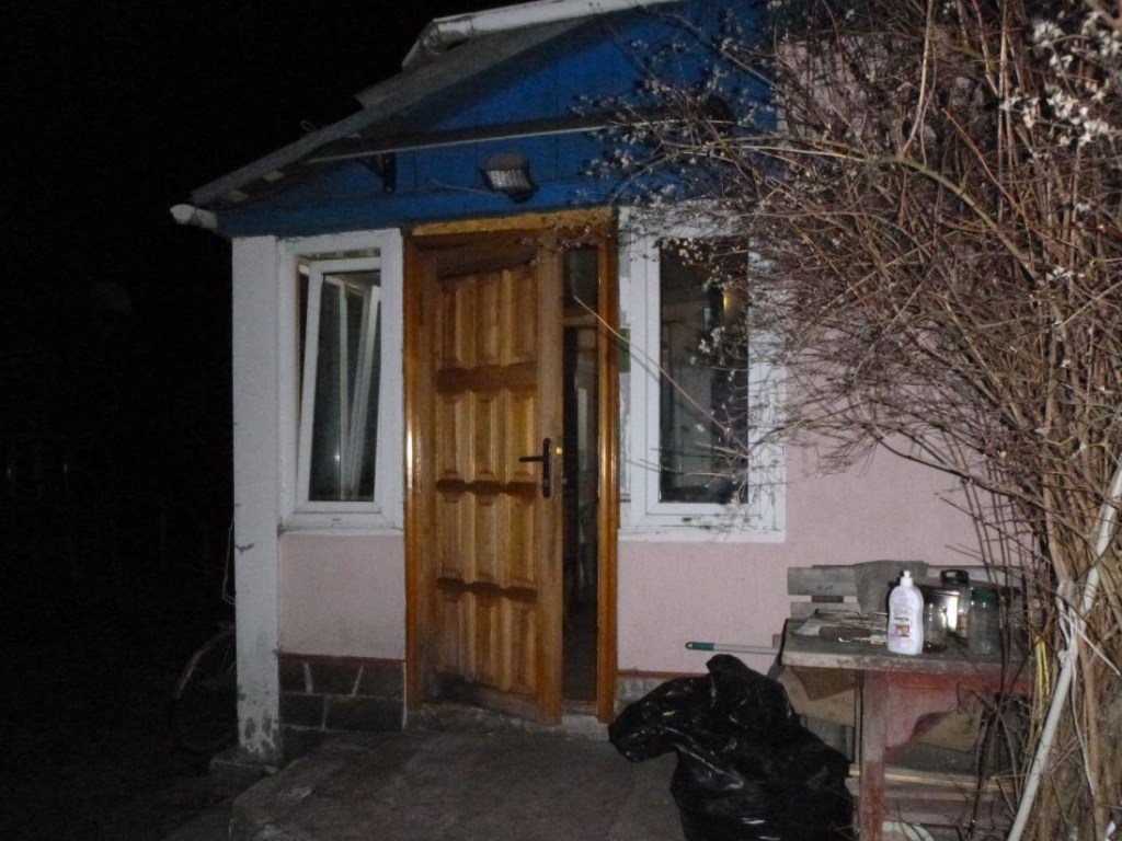 На Киевщине мужчина ножкой от стула насмерть забил сожительницу (ФОТО)
