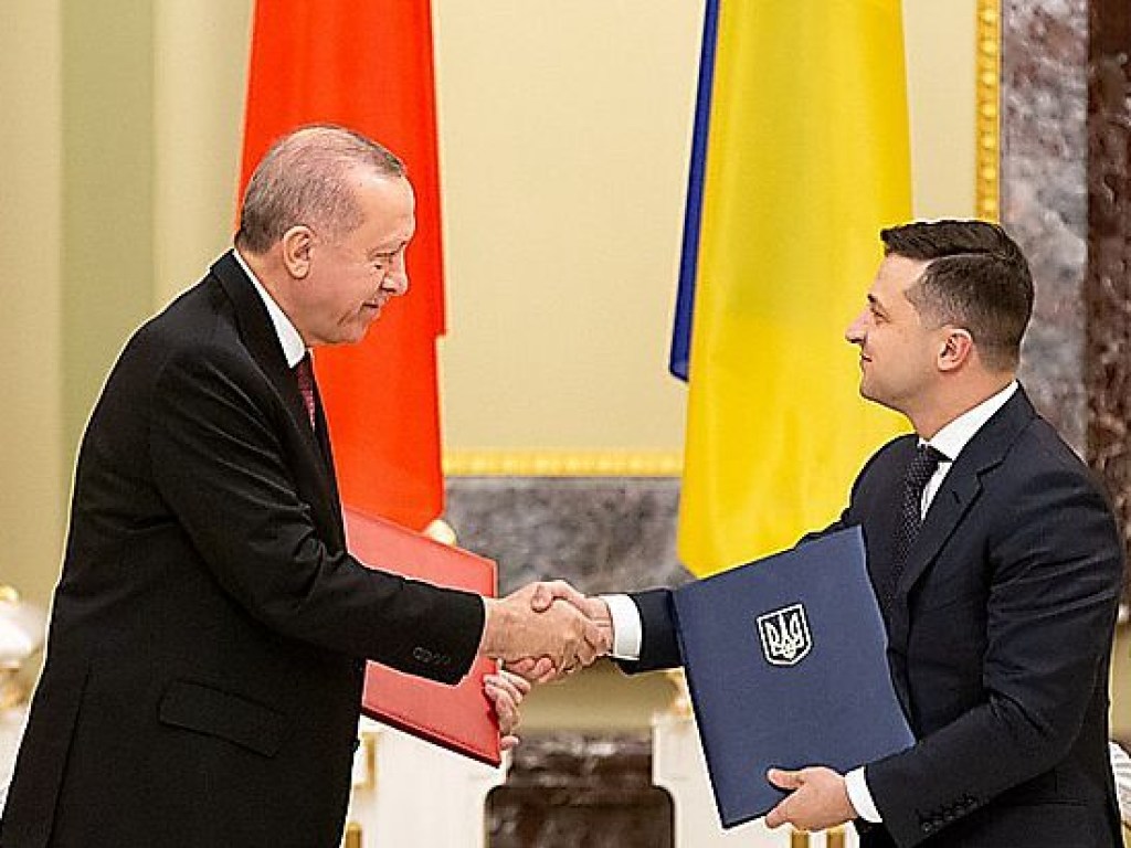 Турция поможет Украине со строительством жилья для крымских татар