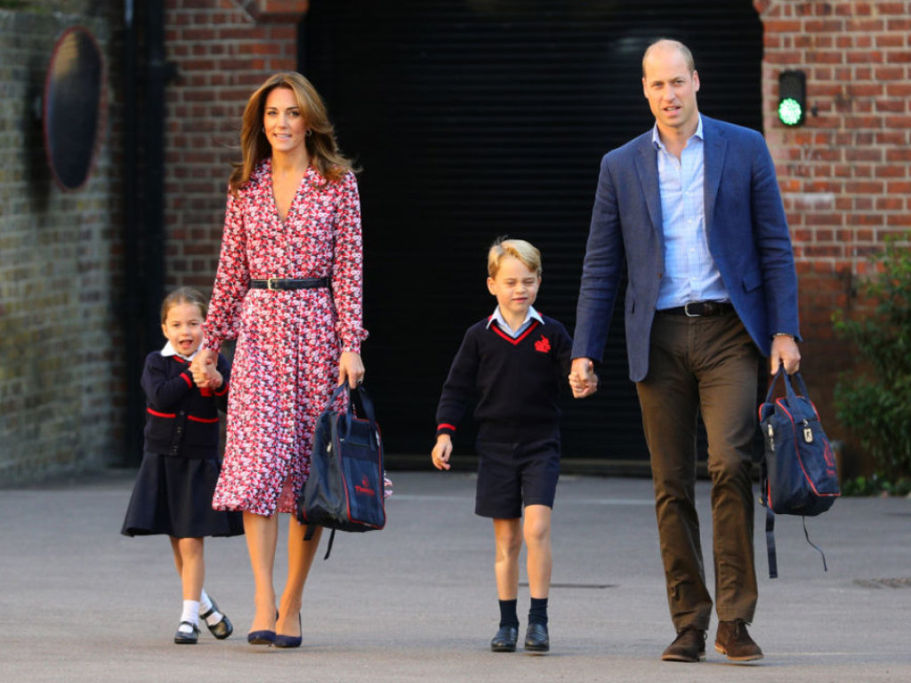 Королевские каникулы: школу детей принца Уильяма и Кейт Миддлтон закрыли на карантин из-за угрозы коронавируса