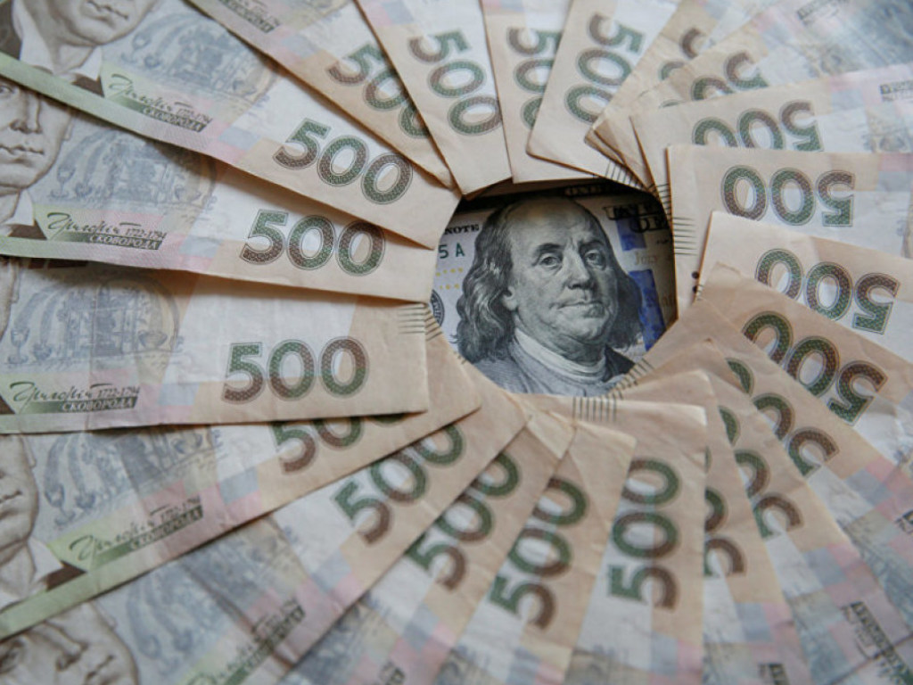 Дефицит госбюджета Украины возрос почти на треть