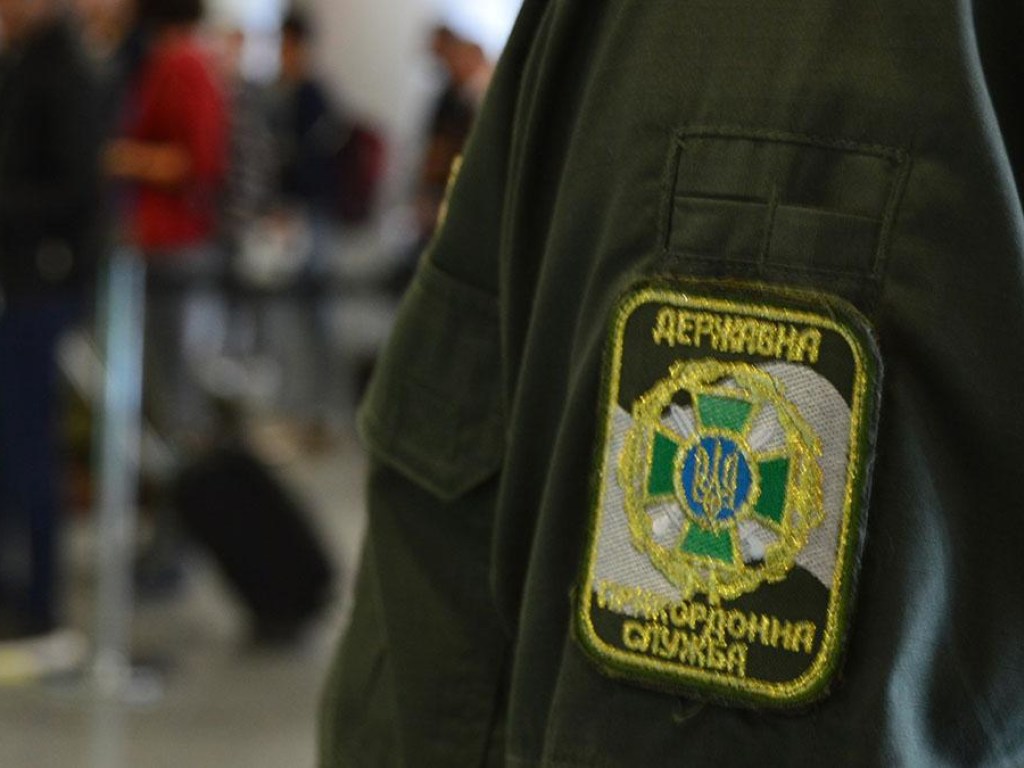 Депортированные из Швеции грузины устроили дебош в аэропорту «Борисполь»