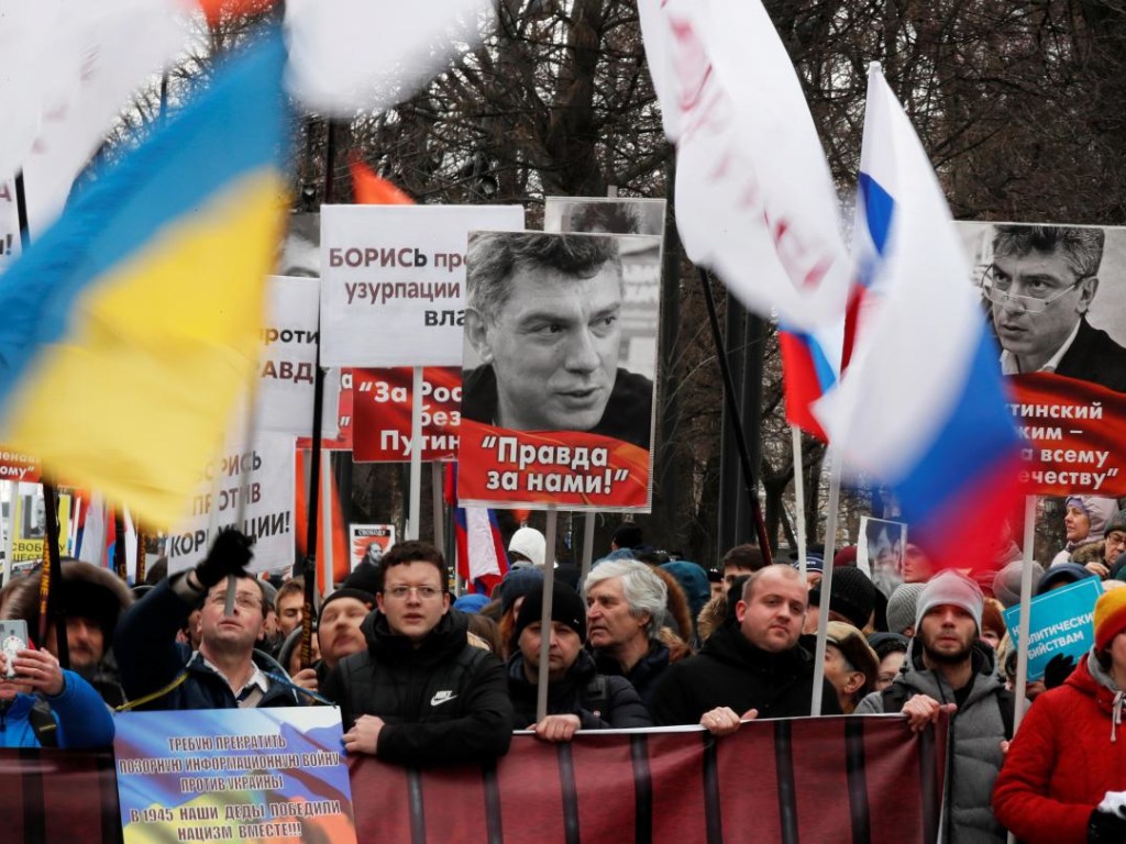 В Москве и других городах РФ прошли марши памяти Бориса Немцова (ФОТО, ВИДЕО)