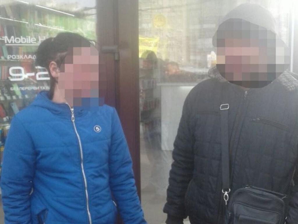 На Дарнице в Киеве «Бонни и Клайд» учинили разбой в квартире 36-летней женщины (ФОТО)