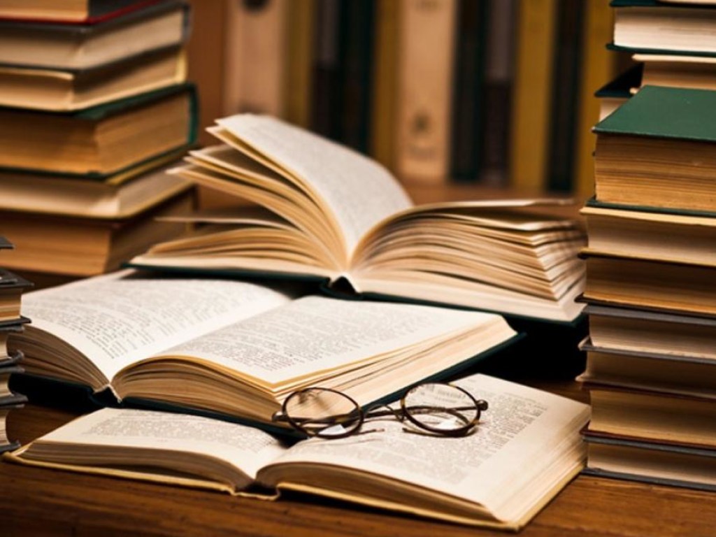 Книги улучшают работу мозга: читайте Чарльза Диккенса и Льва Толстого &#8212; ученые