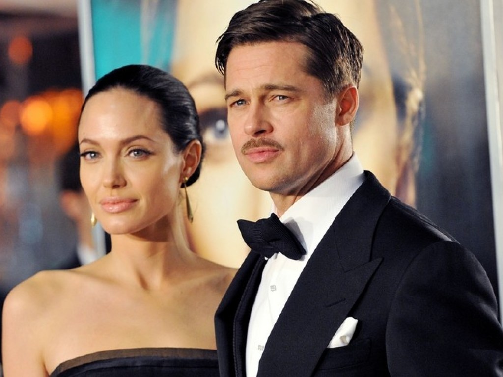 После развода с Брэдом Питтом мужчины стали боятся Анджелину Джоли &#8212; СМИ