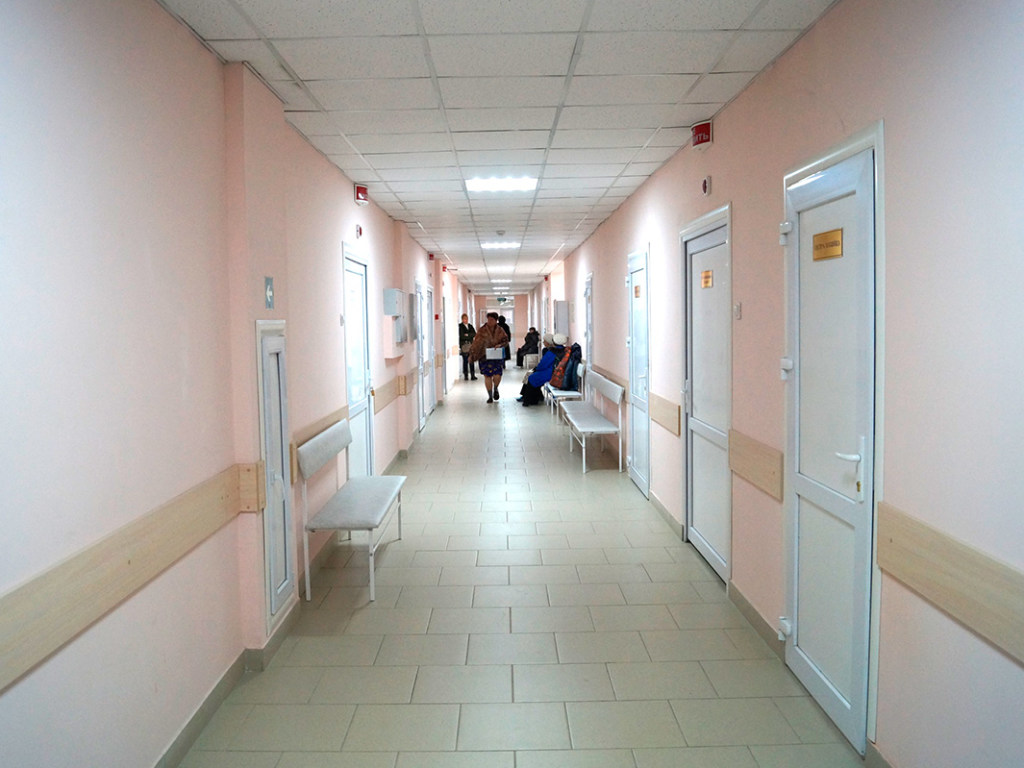 В Черновицкой области на уроке физкультуры школьница сломала позвоночник (ВИДЕО)