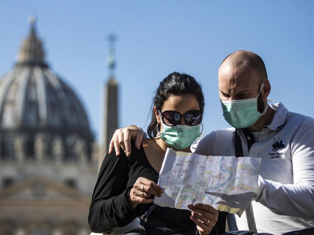 В Италии за сутки от коронавируса умерли почти 100 человек