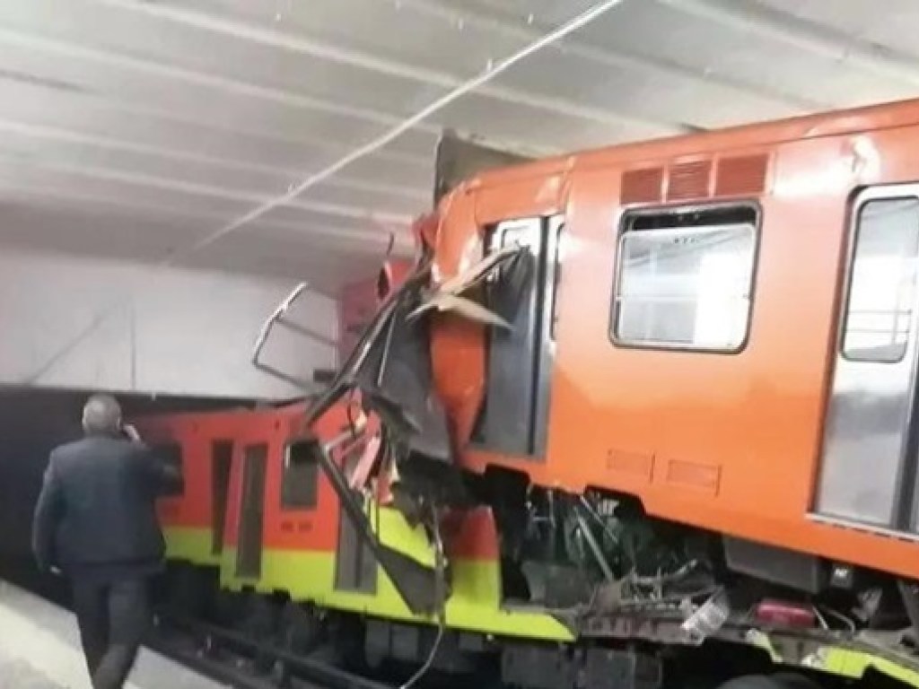В Мексике в метрополитене столкнулись два поезда: один человек погиб, 41 получил травмы (ФОТО, ВИДЕО)