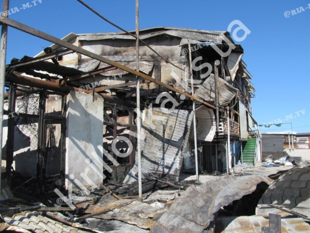 В поселке Кирилловка Запорожской области полностью сгорела база отдыха (ФОТО)