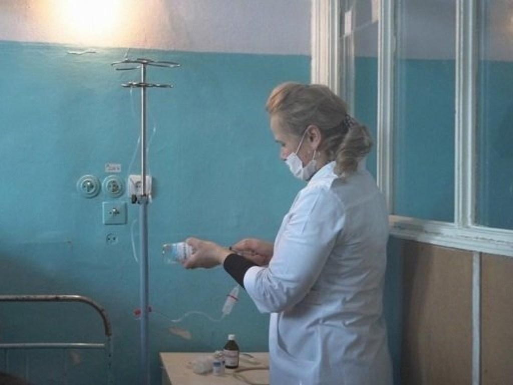 На Буковине в больницу попали еще два человек с подозрением на COVID-19: в регионе вводится ЧС