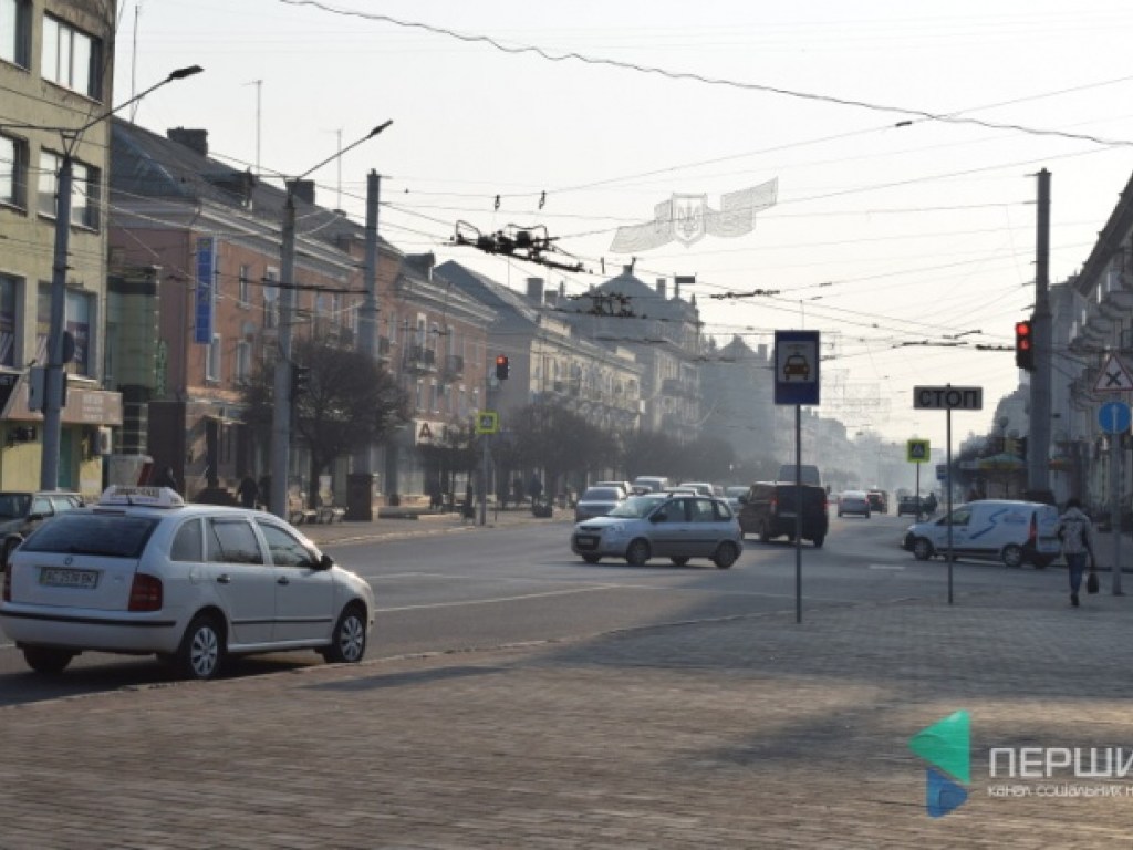 В Луцке из-за карантина полностью остановлена работа общественного транспорта: горожане пересели на велосипеды