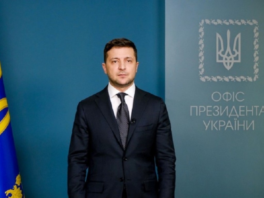 Зеленский не исключил введения режима ЧП в Украине