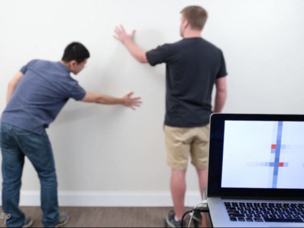«Wall++»: в США программисты нашли способ превратить стену в удобную сенсорную поверхность за 20 долларов (ФОТО, ВИДЕО)