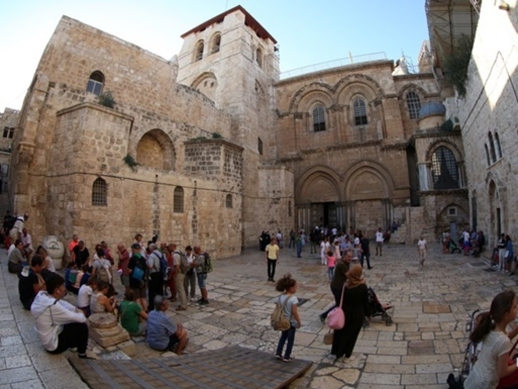 В Иерусалиме закрыли храм Гроба Господня и другие святыни