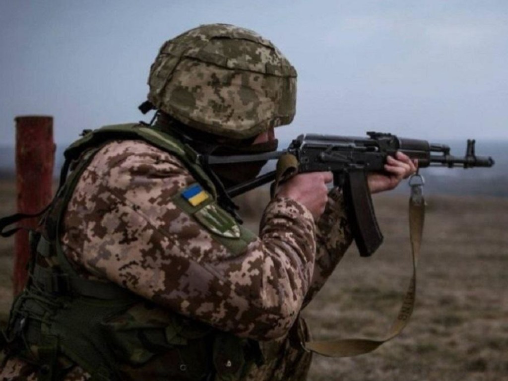 Сутки на Донбассе: пять обстрелов, потерь нет