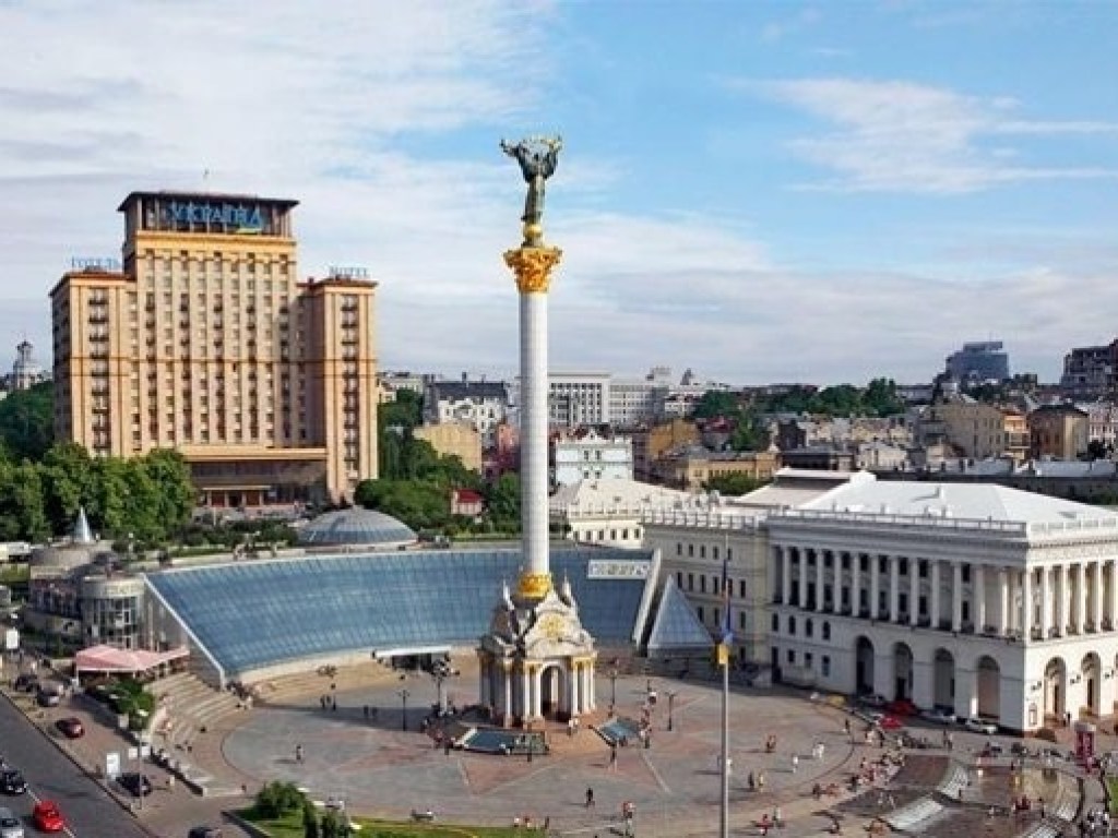 Центр Киева ограничат для движения транспорта (КАРТА)