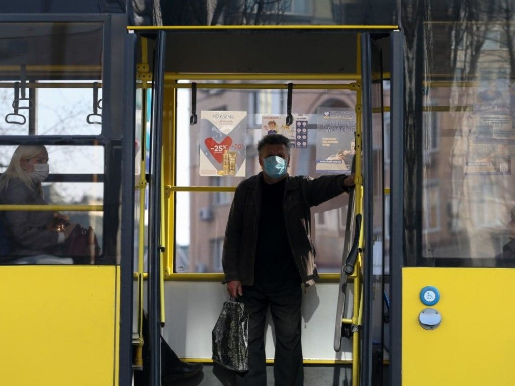 Карантин в Киеве: в столице запретили популярную медицинскую услугу