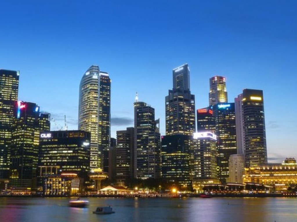 В Сингапуре аннулировали паспорт мужчины, нарушившего условия самоизоляции