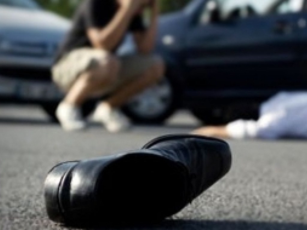 На трассе под Мелитополем 40-летний мужчина бросился под колеса фура (ФОТО)