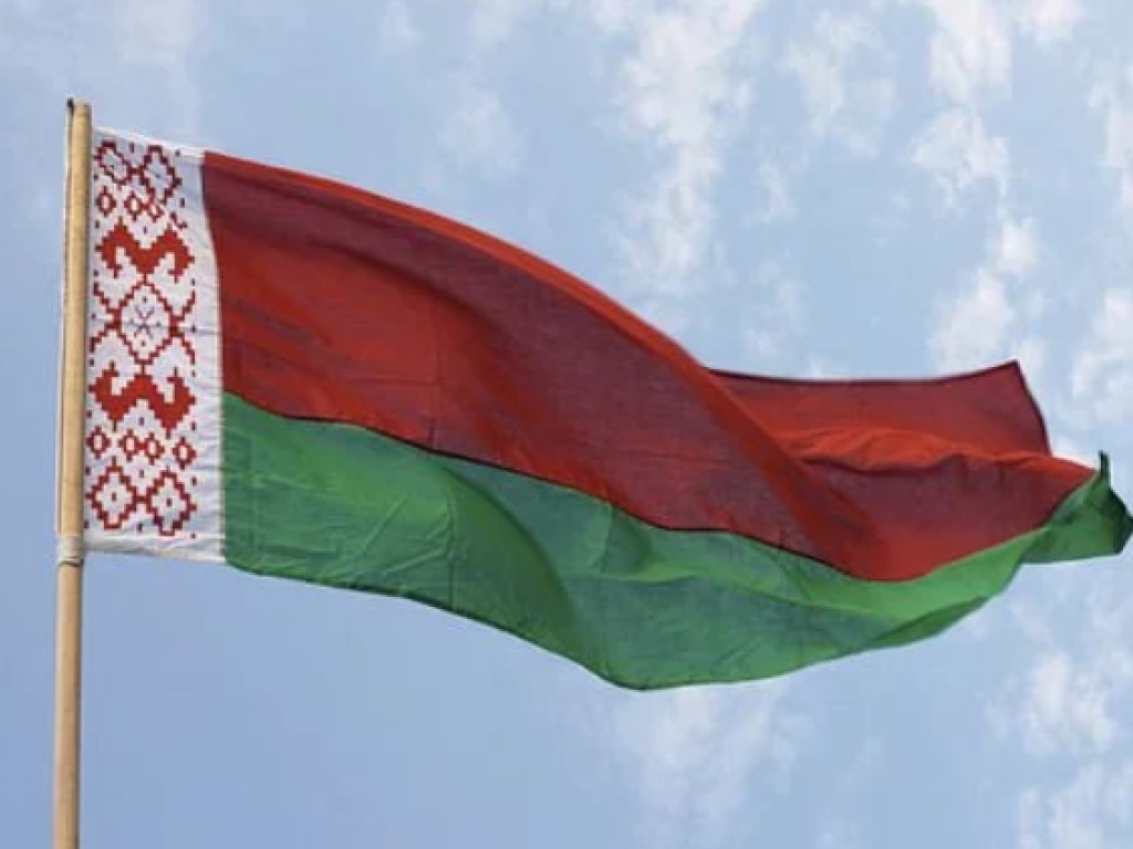 Власти Беларуси запретили вывозить из страны гречку, чеснок и лук