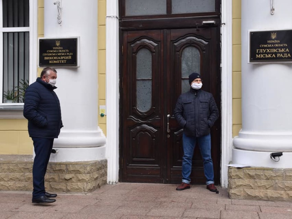 Мэр Глухова Терещенко заявил о захвате власти в городе (ФОТО)