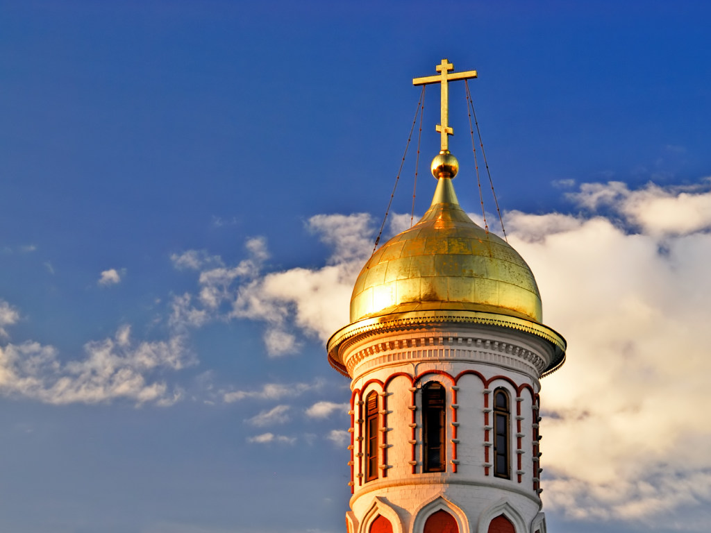На период карантина с 6 апреля церкви в Украине закрывать не будут