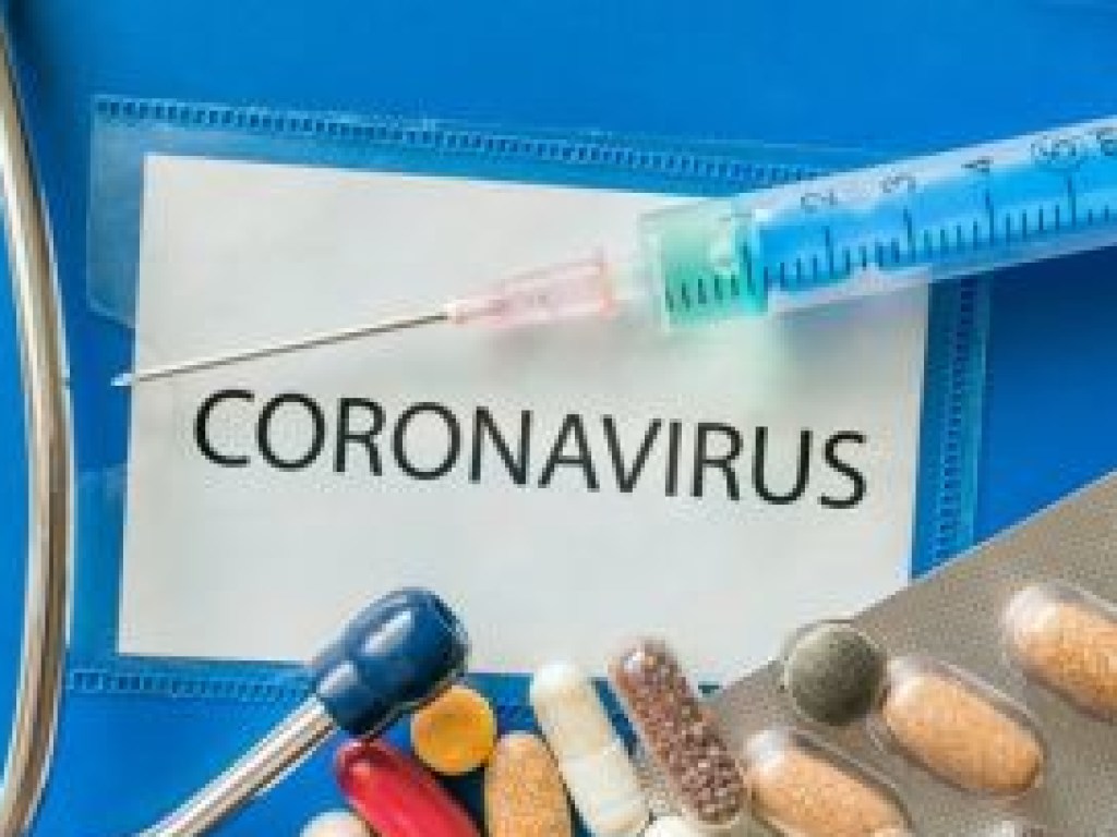 Медики предупредили о свойстве коронавируса «маскироваться»