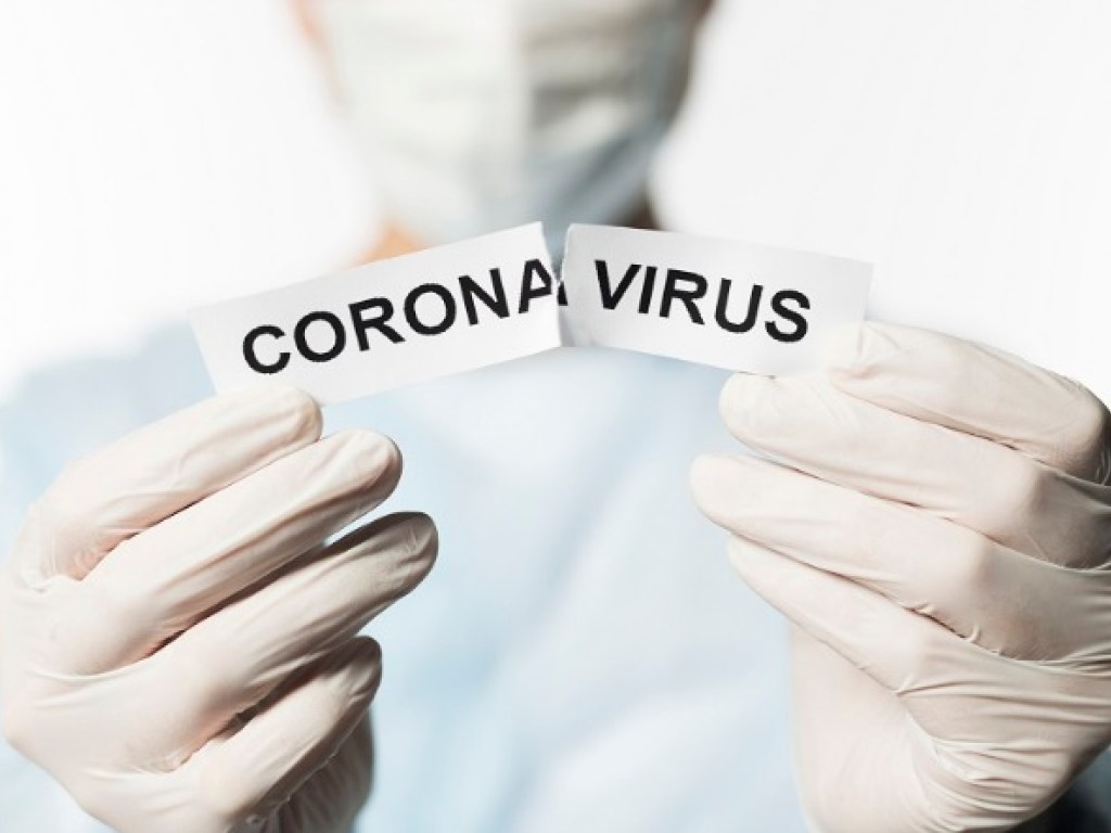 В Минздраве назвали симптомы коронавируса, при которых пациентов будут госпитализировать