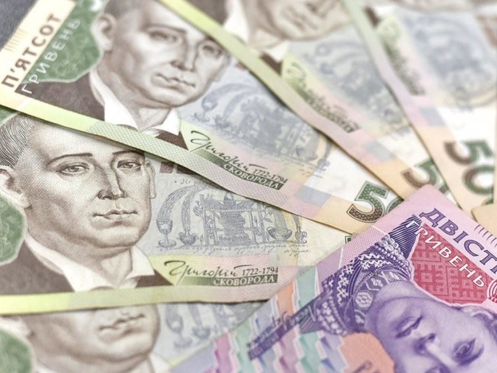 Эксперт: Украина оказалась в «клещах» долгов