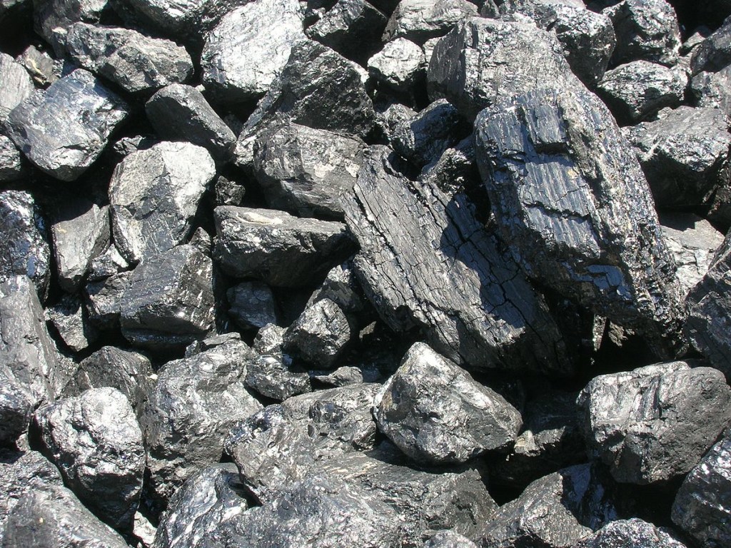 Украина вводит пошлины на российский уголь с 15 апреля