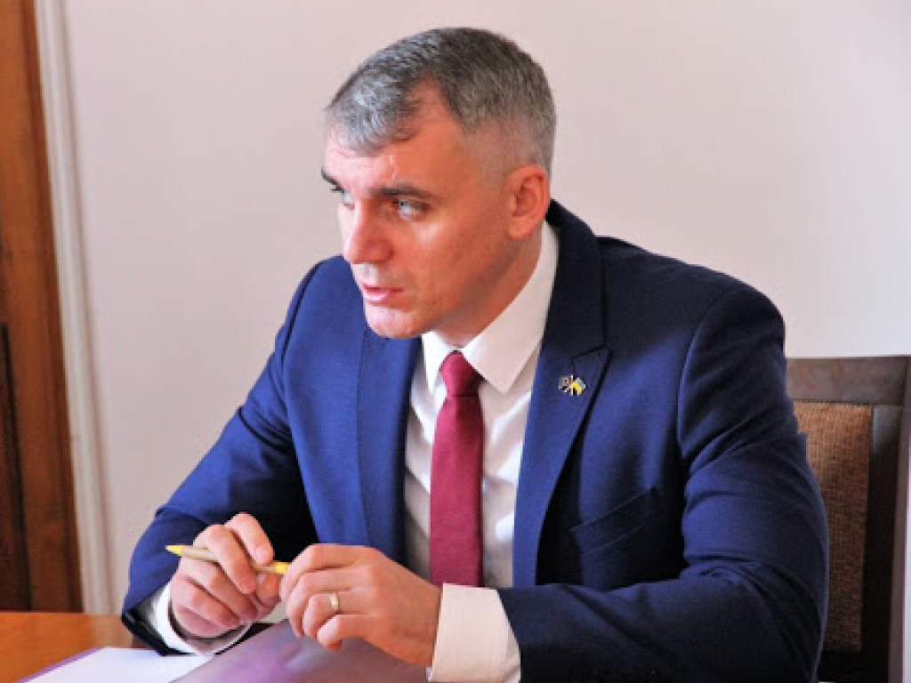 «Как чумных»: Мэр Николаева напугал рассказами о том, как будут хоронить скончавшихся от коронавируса горожан