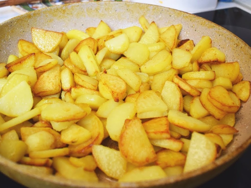 Эксперты рассказали с чем не стоит есть жареную картошку