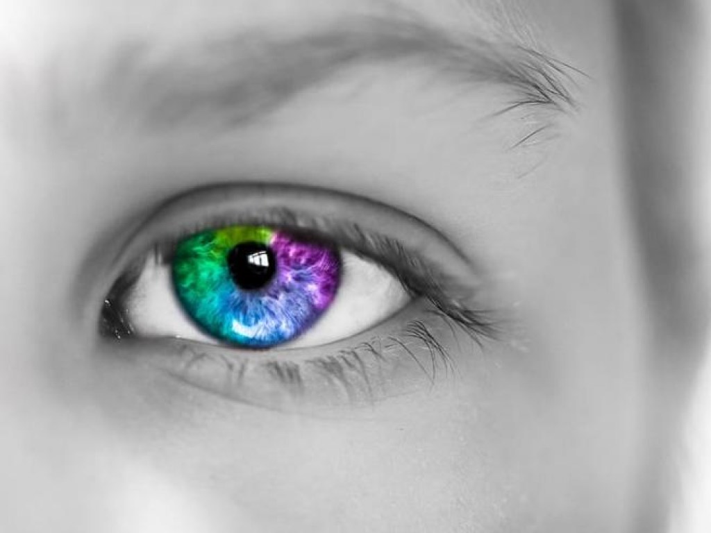 Ученые обнаружили связь между цветом глаз и здоровьем человека