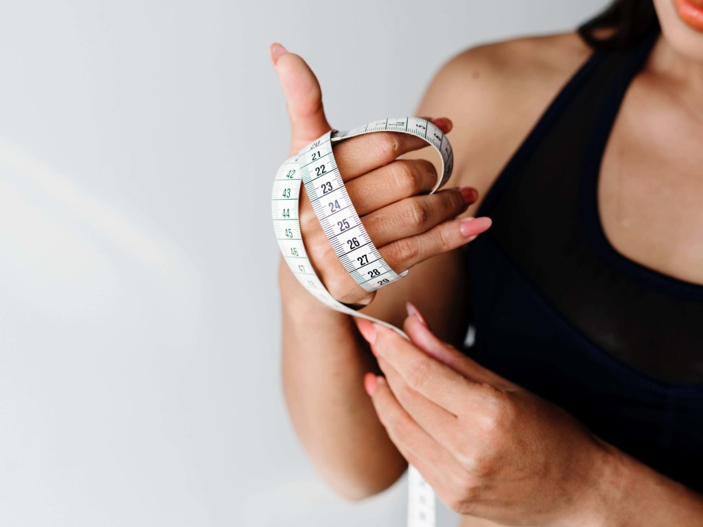 Как похудеть без спорта и диет: врачи назвали напитки для сброса веса