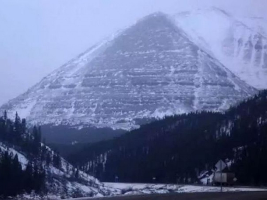 На Аляске нашли древние пирамиды