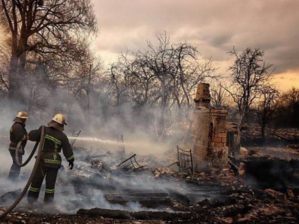  Пожары в Житомирской области: из-за стихии пострадали дома староверов