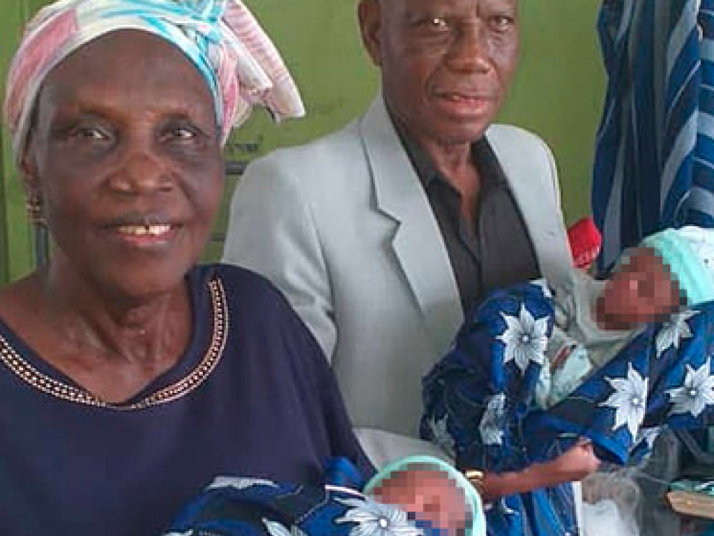 43 года безуспешных попыток: женщина родила двойню в 68 лет (ФОТО)