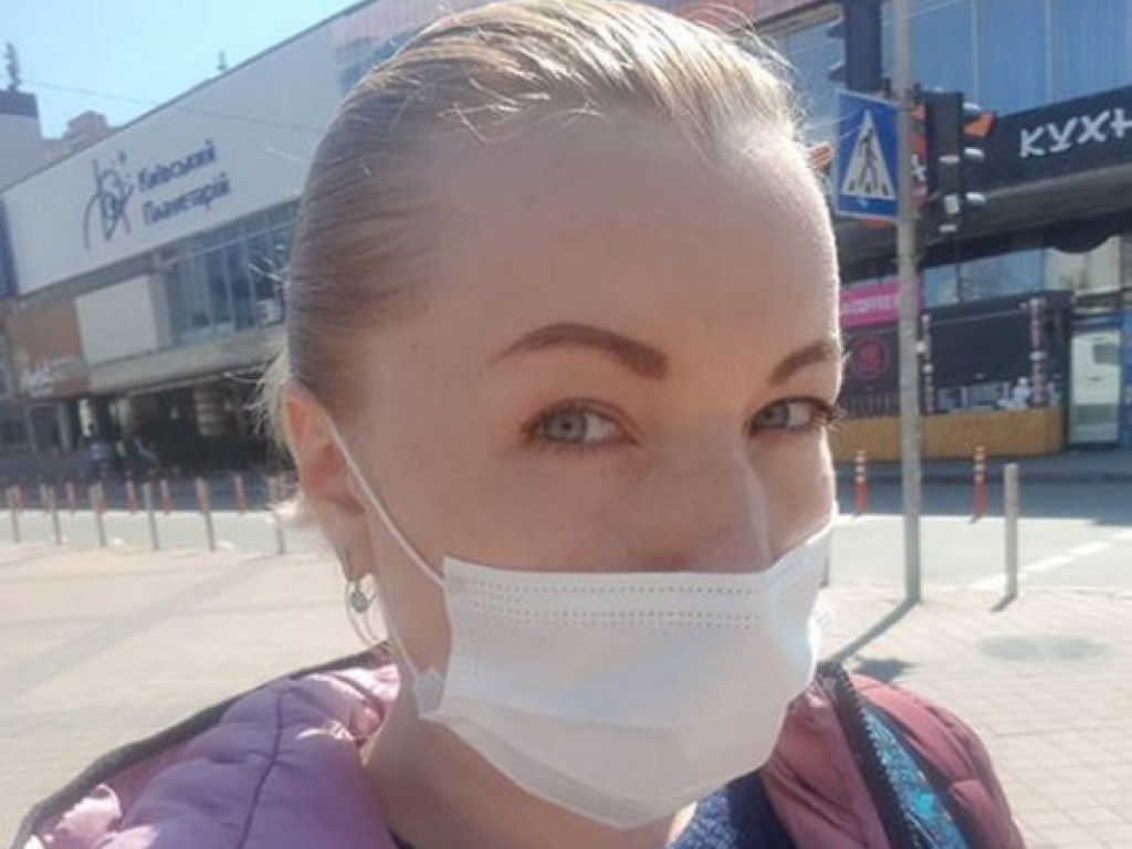 «В этой стране мы никто»: в Киеве девушке-медику отказали в праве проезда (ФОТО)