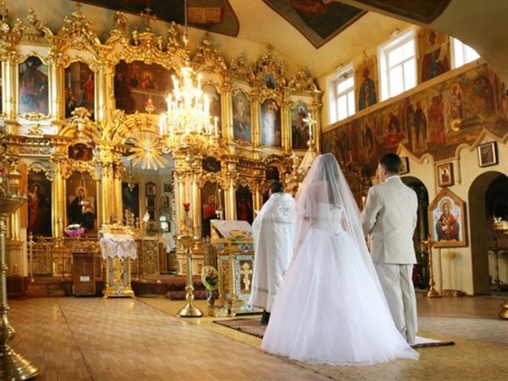 Вопреки карантину в Харькове активно начался брачный сезон (ФОТО, ВИДЕО)