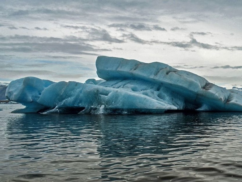 Ученые прогнозируют исчезновение льда в Арктике к 2050 году