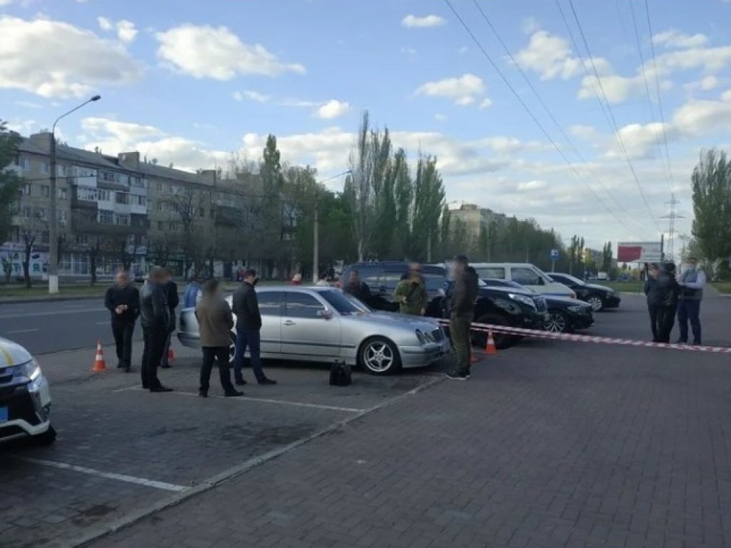 Спецоперация в Николаеве: десятки силовиков и задержания (ФОТО)