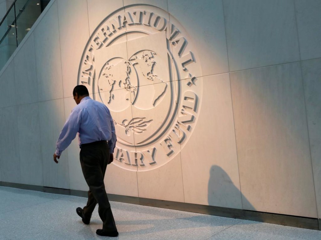 К прогнозам МВФ стоит относиться осторожно &#8212; экономист