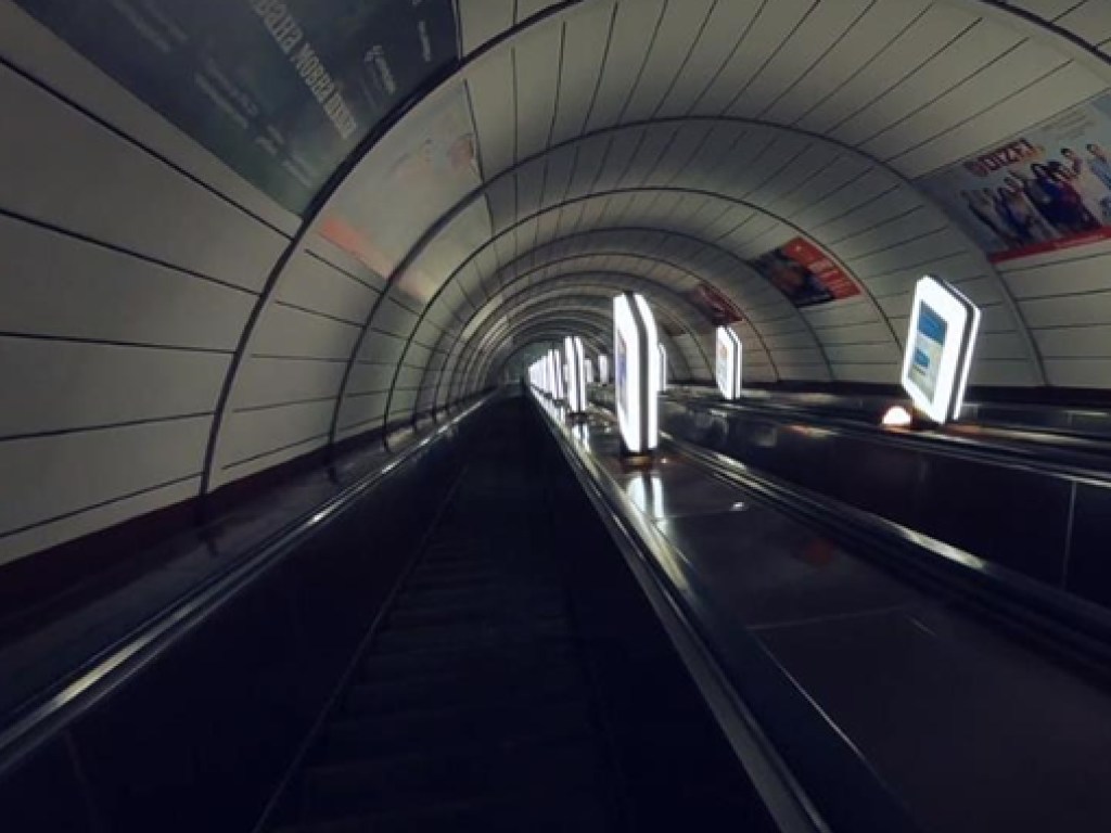 КГГА опубликовало видео пустого столичного метро (ФОТО, ВИДЕО)