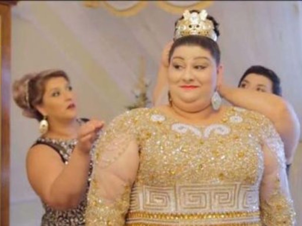 Цыганская невеста похвасталась платьем за 200 тысяч долларов (ФОТО, ВИДЕО)