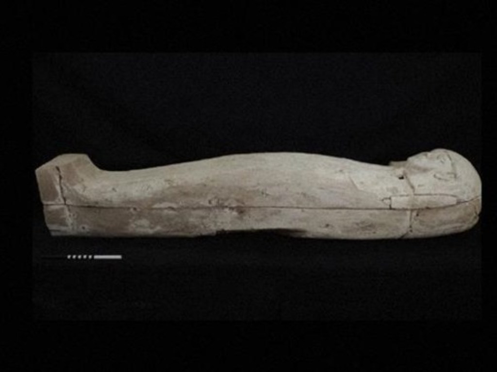 В Египте обнаружили мумию девушки с сокровищами (ФОТО)