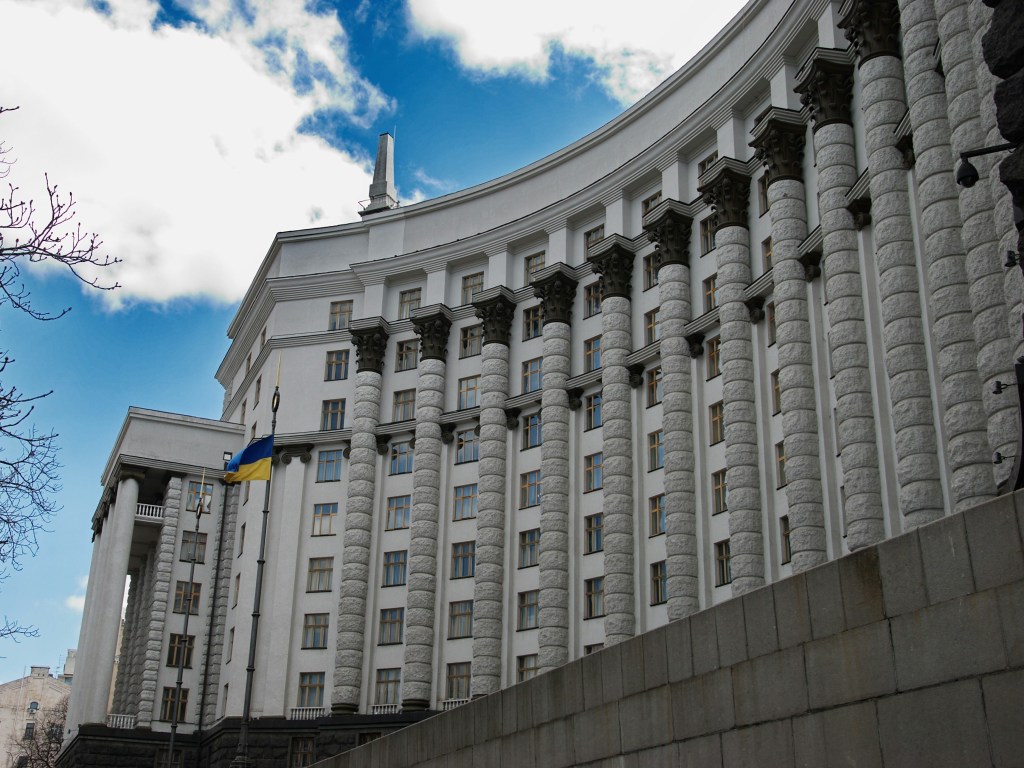 Правоохранители усилили меры безопасности из-за акции протеста под зданием Кабмина в Киеве