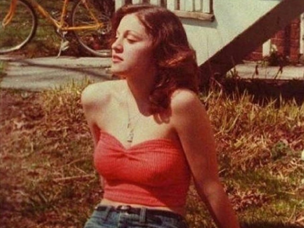 «Снимок из юности»: Мадонна показала редкое архивное фото