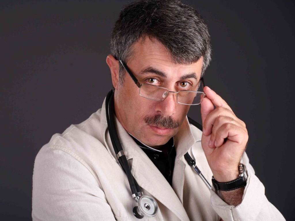 «Очень неудобный»: Комаровский рассказал о противогазе, как средстве защиты от коронавируса