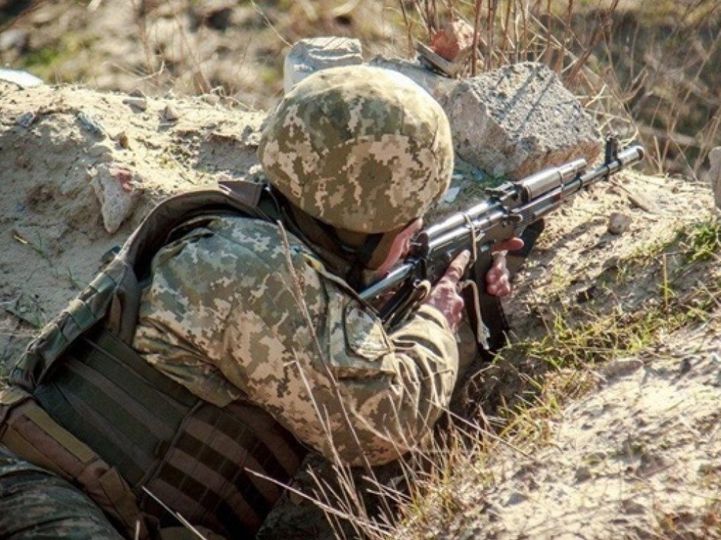 День на Донбассе: шесть обстрелов, потерь нет